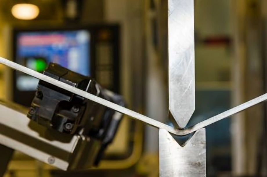 sheet bending machine